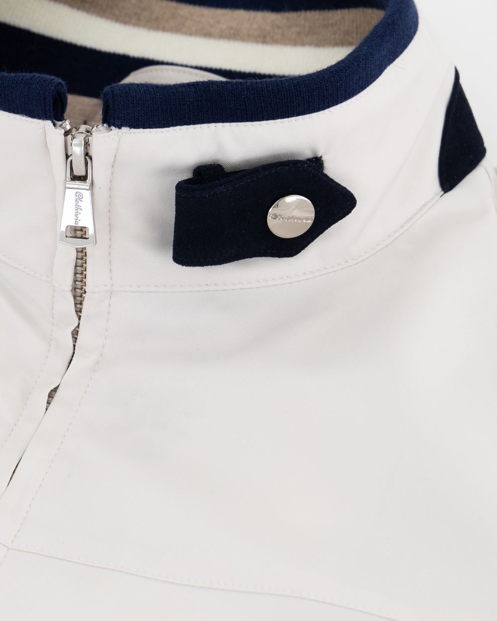 بومبر إيدجلاين - أبيض لؤلؤي