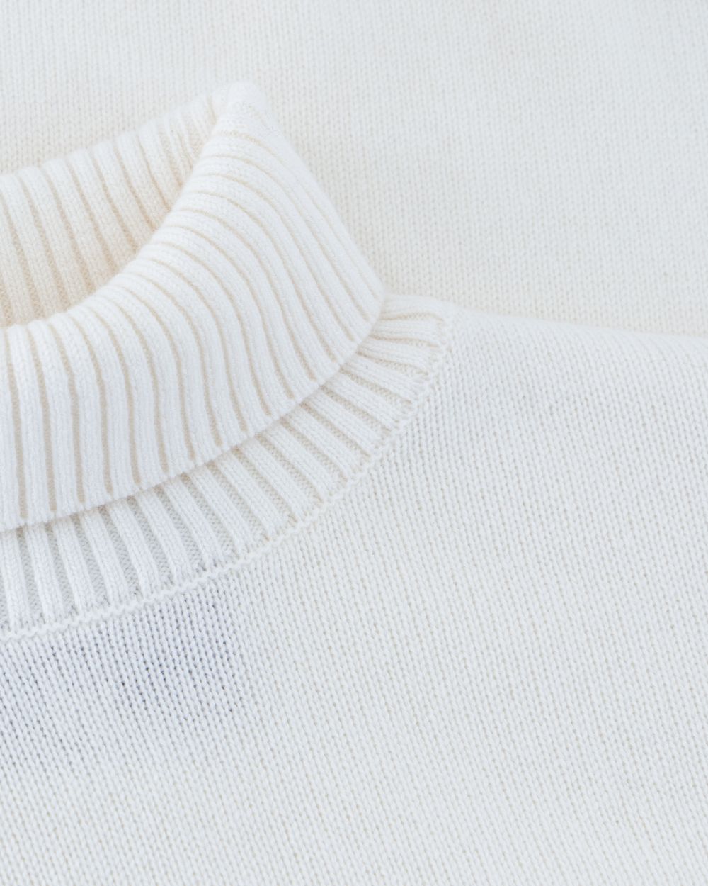 بلوفر أطفال صوف ميرينو هاي نيك - أبيض كريمي