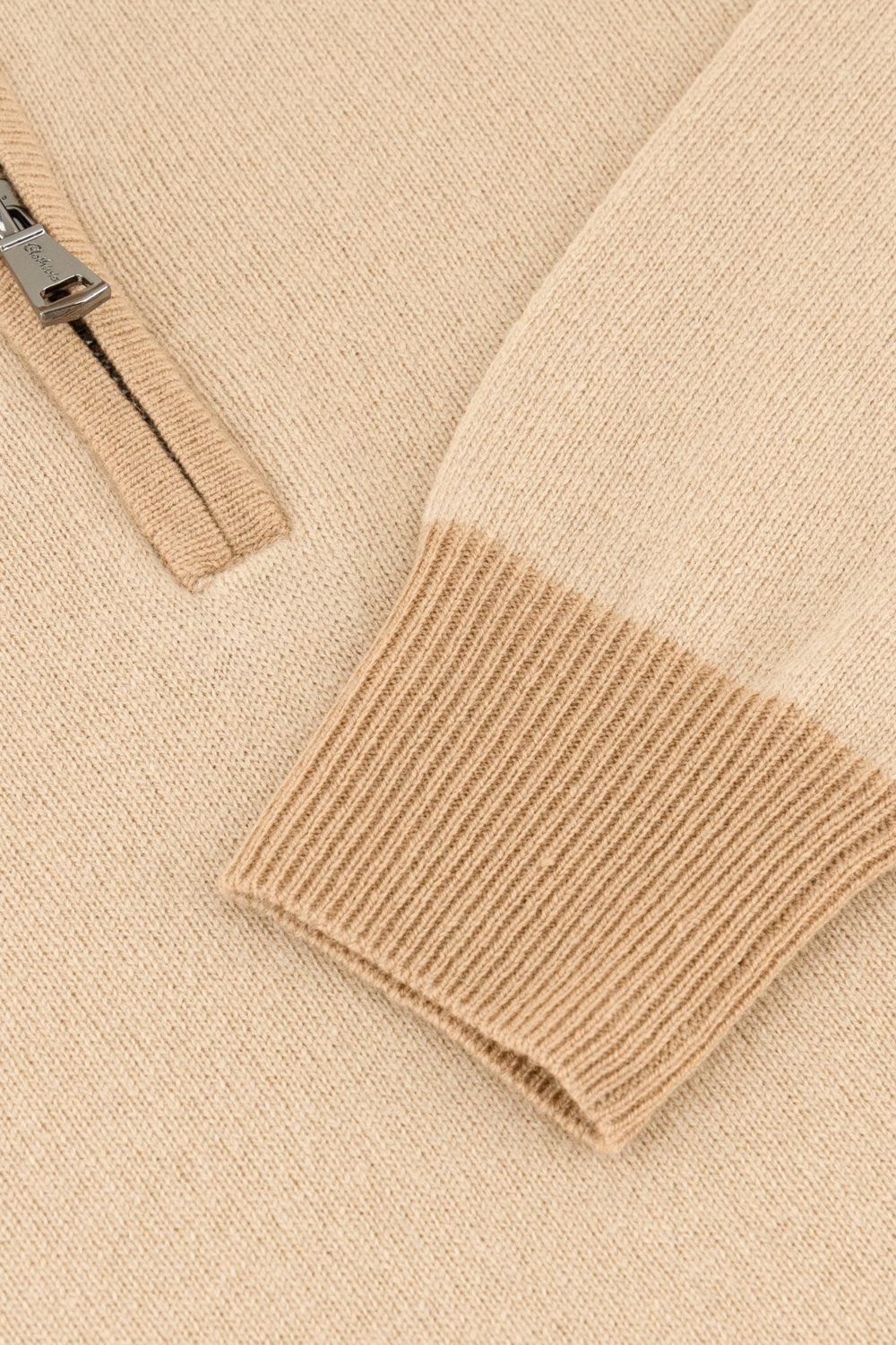 بلوفر صوف ميرينو بنص سحاب - بسكوتي