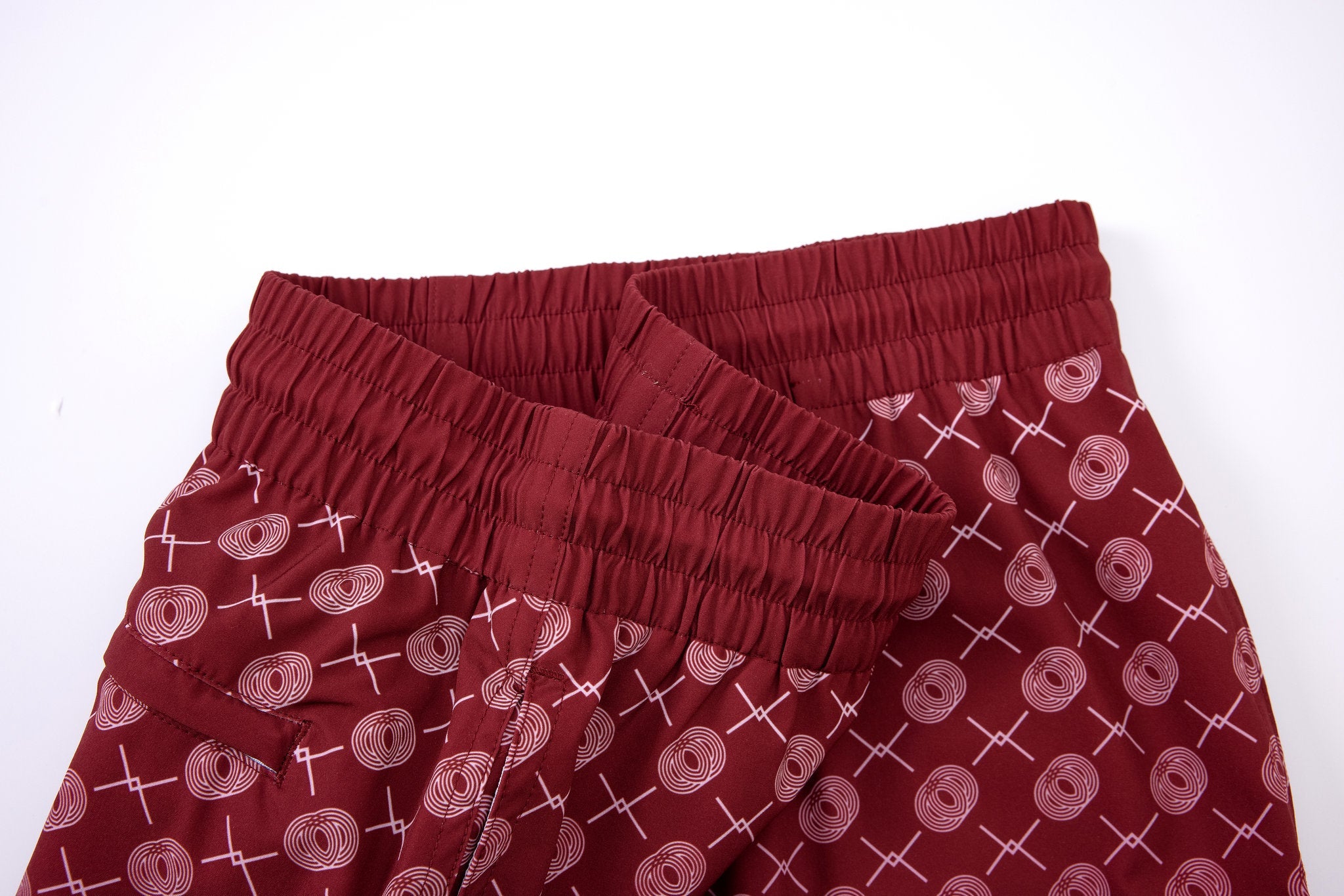 شورت السباحة المميز من Clothivia – عنابي