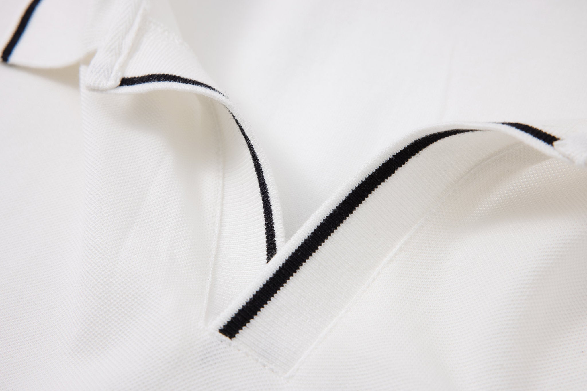Chino Short-Beige × open collar -Ivory — Combo Look