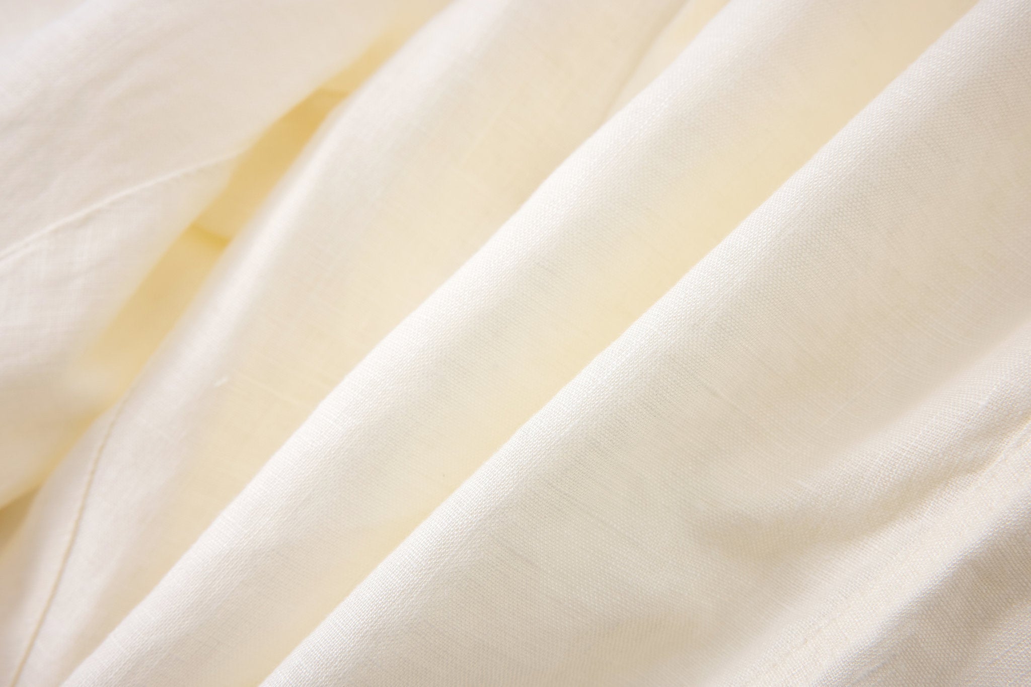 Linen Short-Ivory × Towel Polo-White — Combo Look
