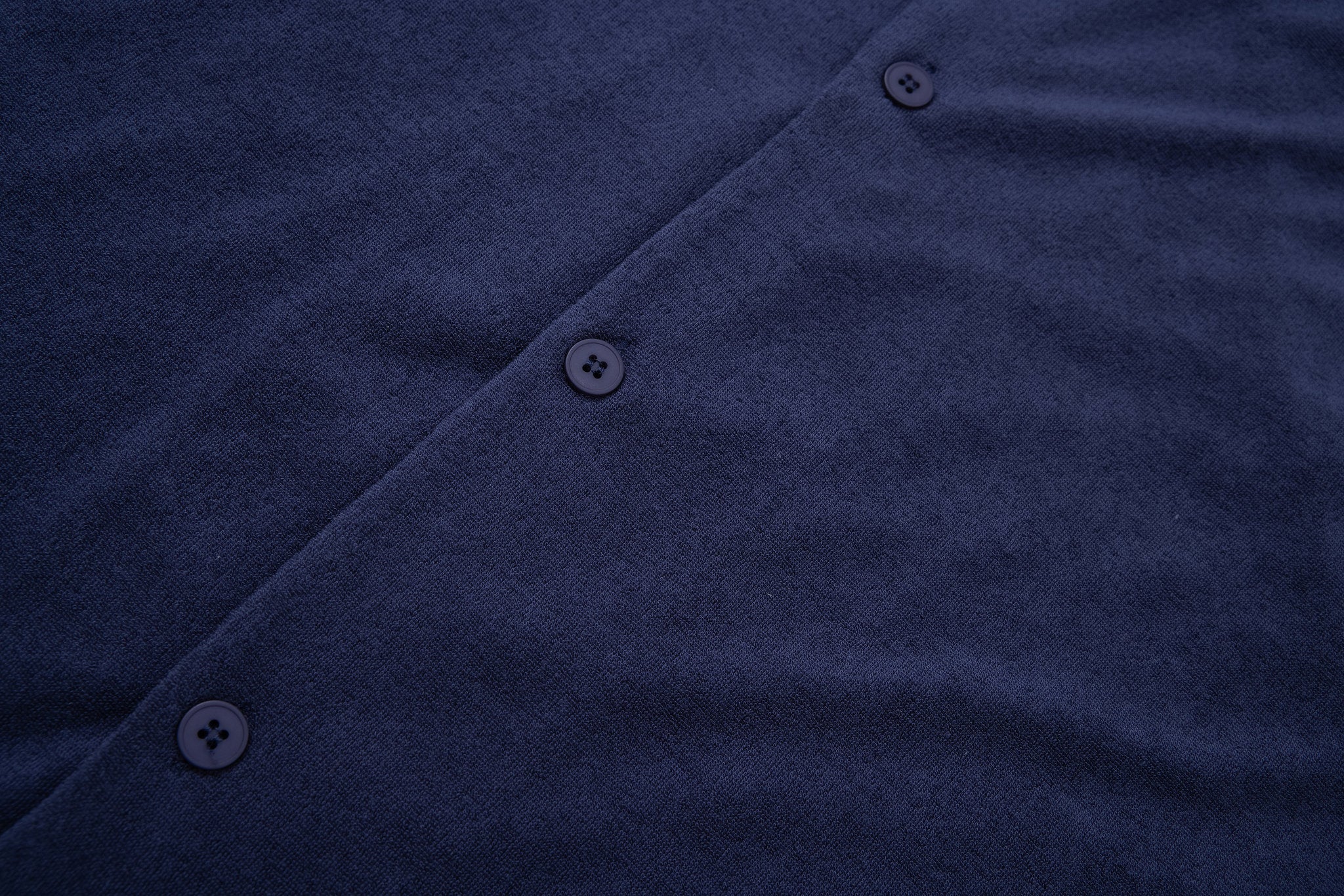 Towel Howell Long Sleeves-Navy × Linen Pants-Beige — Combo Look