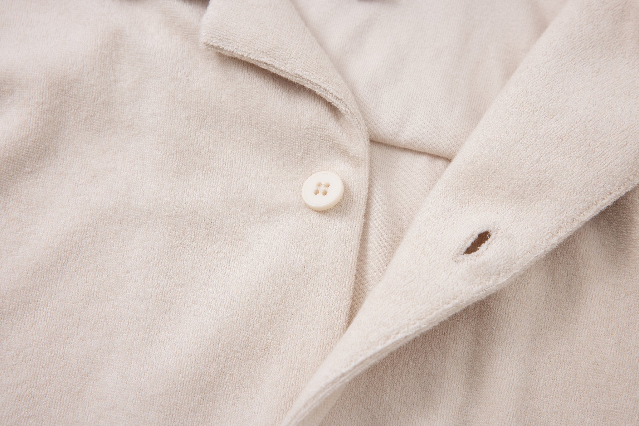 Towel Howell Long Sleeves-Beige × Linen Pants-Beige — Combo Look